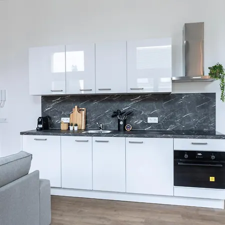 Apartment Modern Home, Pleasant And Neat Abel *