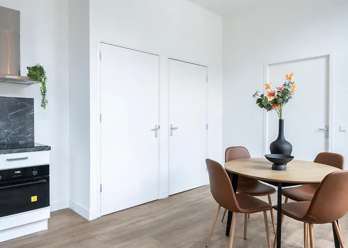 Modern Home, Pleasant And Neat Abel Appartamento *