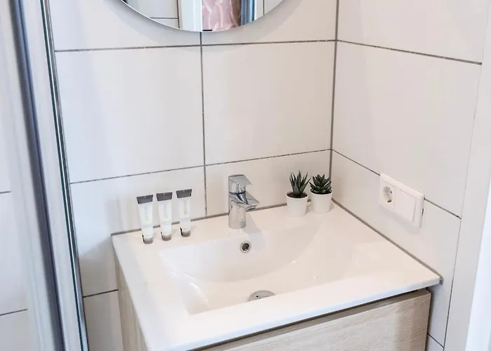 Modern Home, Pleasant And Neat Abel 아파트 튈뷔르흐